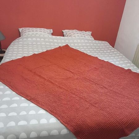 Chambre D'Hote Le Pin La Tour-du-Pin Exteriér fotografie